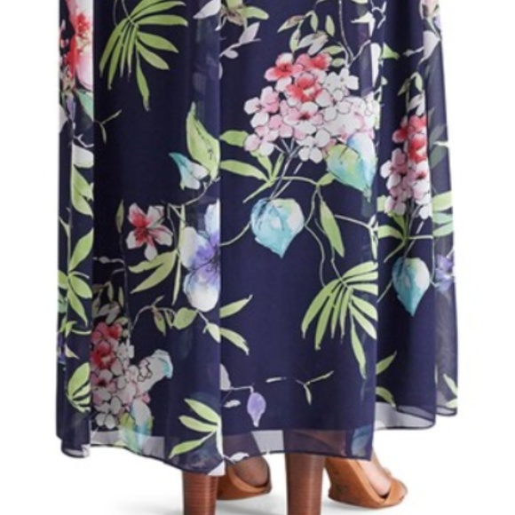 CHAPS - Floral Maxi Dress - Picture 6 of 6